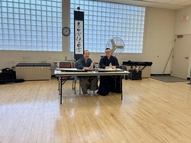 Tsumaki soke sensei and Gennetsu sensei observing practice